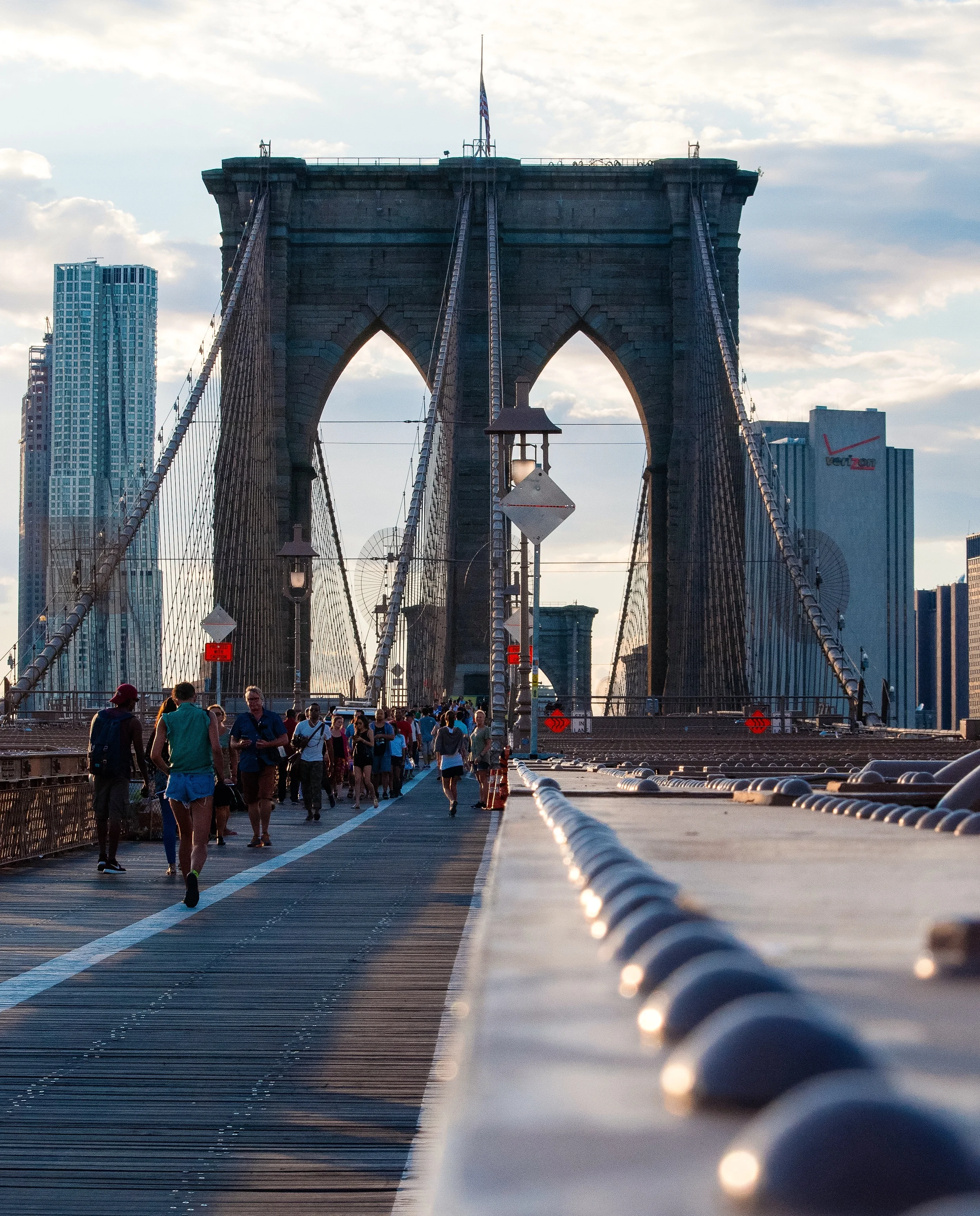 no.0341 虹の架け橋　ポイントクォーツ Brooklyn Bridge Walk Puts the Spiritual in Secularism — KellardMedia